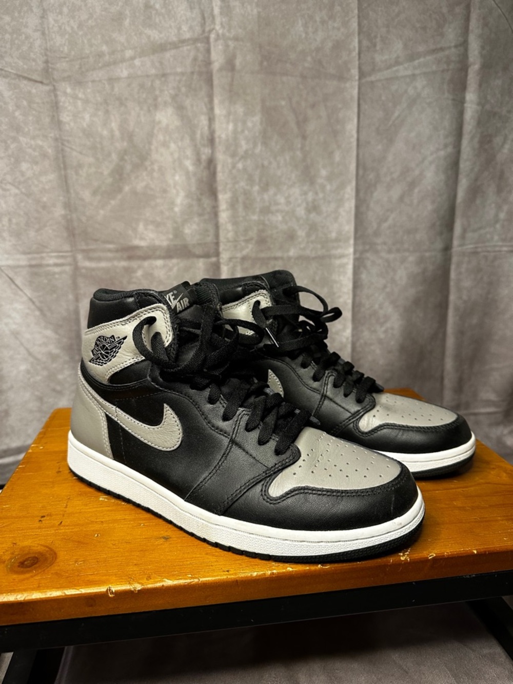 Nike Air Jordan 1 Retro High OG Shadow 2018 Size 8.5 Black Grey 555088-013